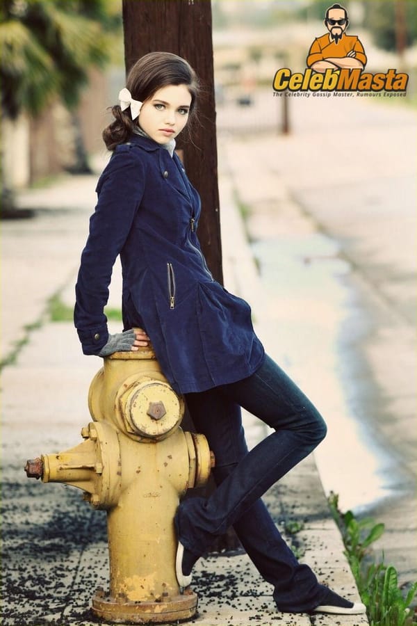 Various India Eisley Red Carpet And Modelling Gallery photo 16