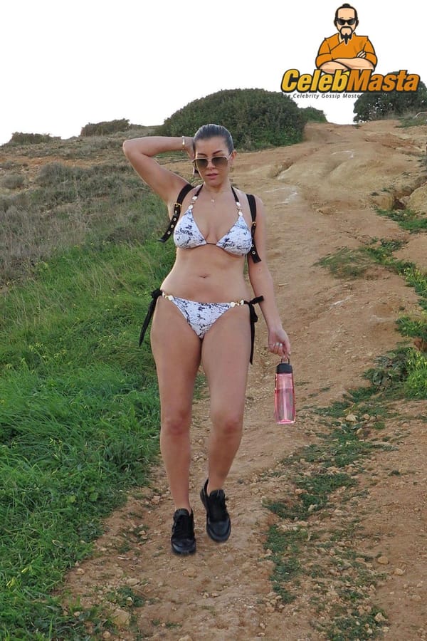 Imogen Thomas Photo Collection photo 2