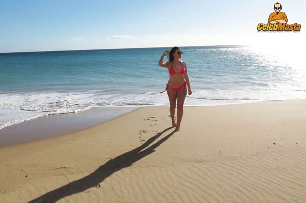 Imogen Thomas Photo Gallery photo 3