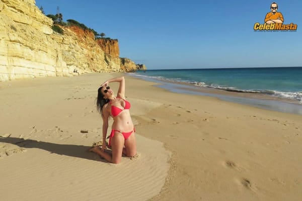 Imogen Thomas Photo Gallery photo 15
