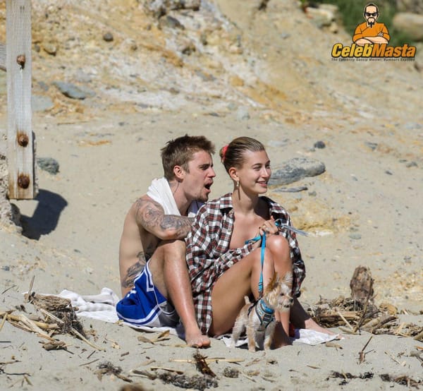 Hailey Baldwin Ass in Bikini Vacation Pictures Surfaced photo 25