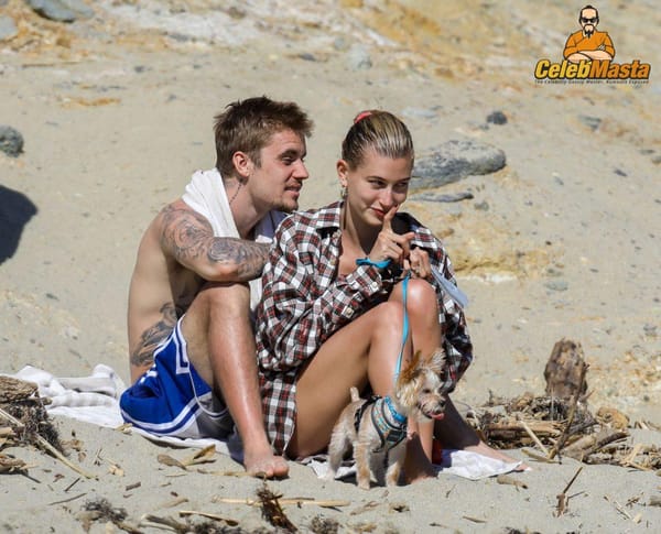 Hailey Baldwin Ass in Bikini Vacation Pictures Surfaced photo 31
