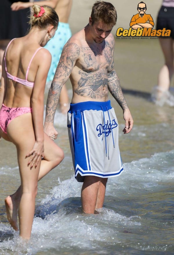 Hailey Baldwin Ass in Bikini Vacation Pictures Surfaced photo 36