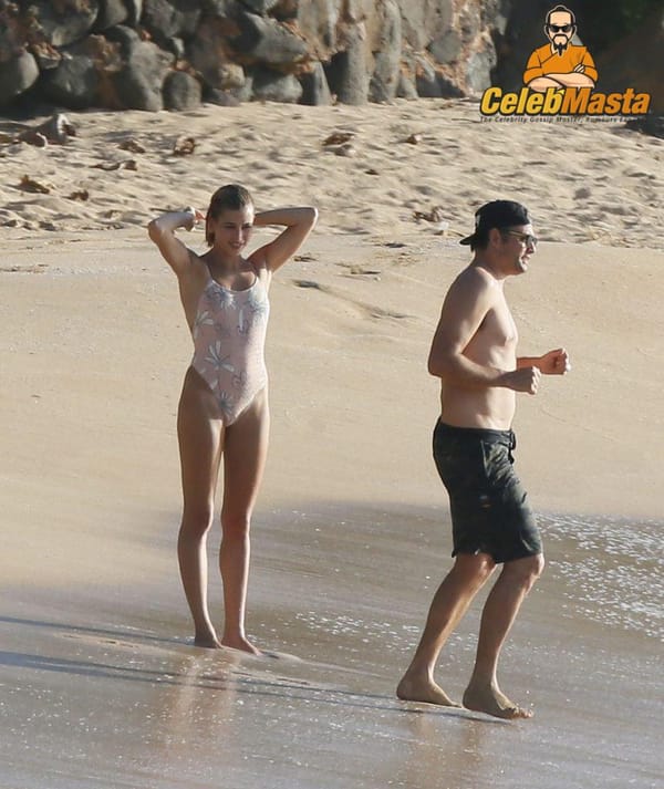 Hailey Baldwin Wedgie Bikini Exposing Nipples Pics photo 38