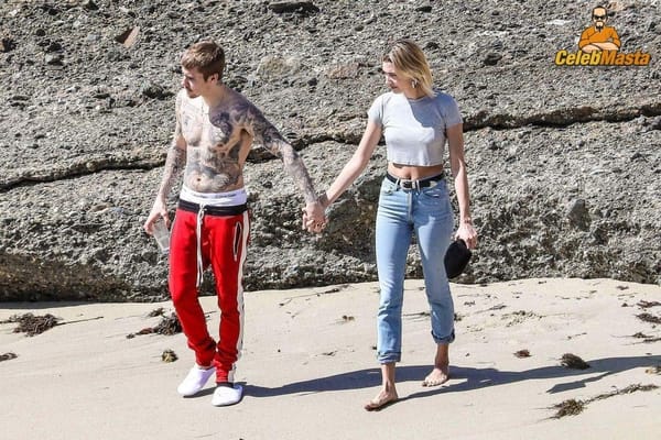 Homemade Selfies Of Hailey Baldwin At Pool Party photo 52