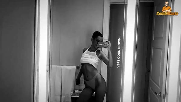Topless Bella Hadid Nipples Photos photo 29