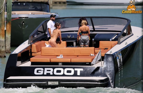 Private Bella Hadid Vacation Pics photo 33