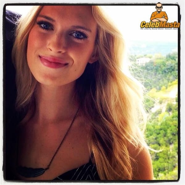 Barbara Dunkelman Tits & Cleavage Pics Exposed photo 2