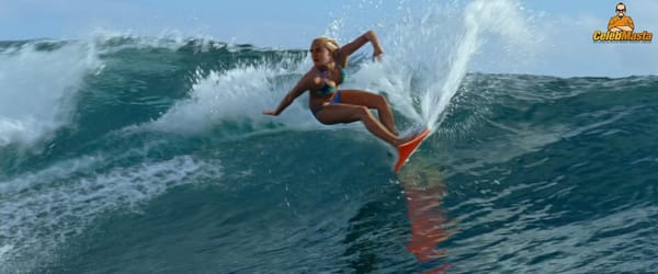 Curve AnnaSophia Robb Bikini Body Pics photo 30