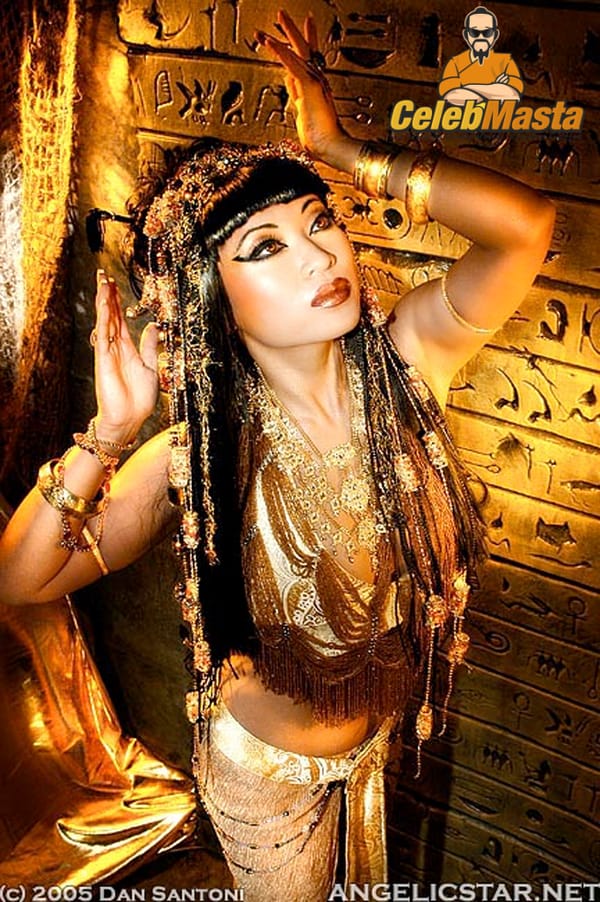 Yaya Han Pics Collection photo 22