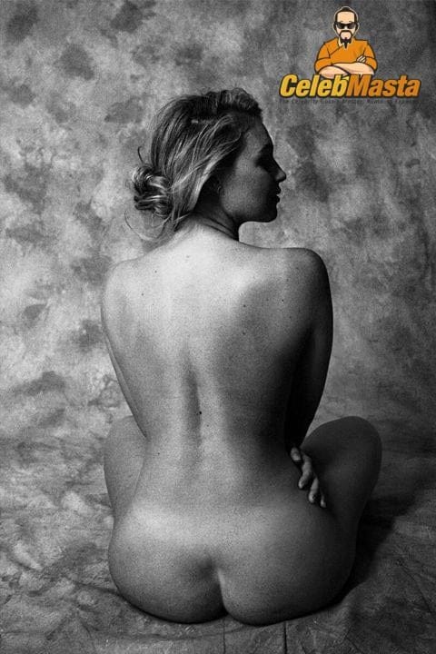 Iskra Lawrence Tits & Nipples Revealed Photos photo 7