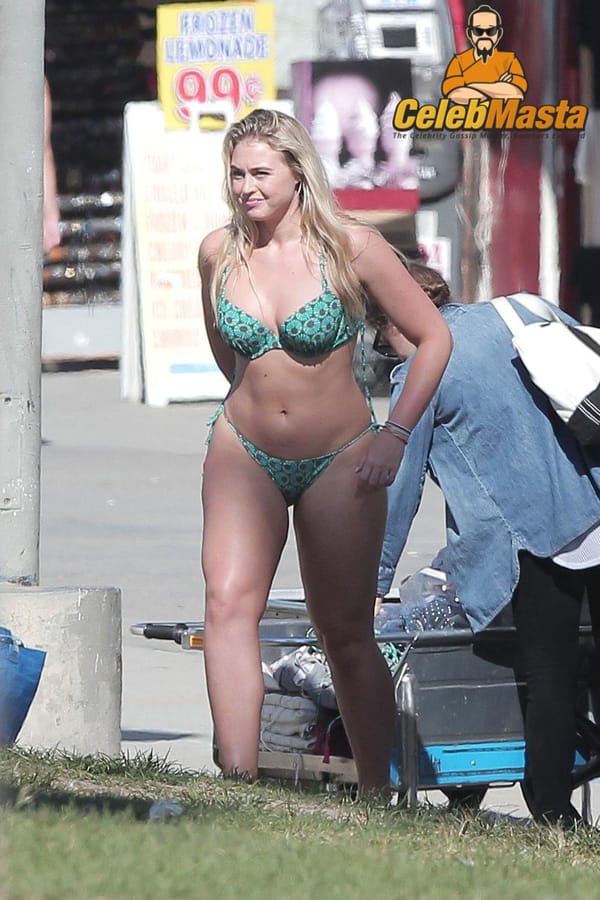 Iskra Lawrence Bikini Vacation Photos photo 5