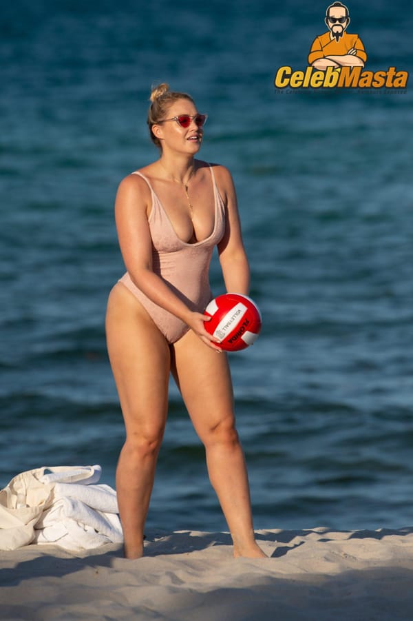 Iskra Lawrence Bikini Vacation Photos photo 38