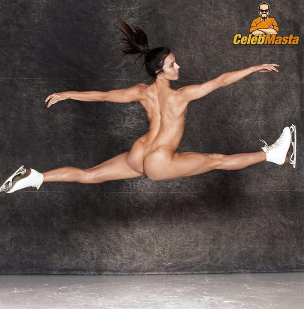 Ashley Wagner Exposes Tits & Ass on Naughty Pics photo 11
