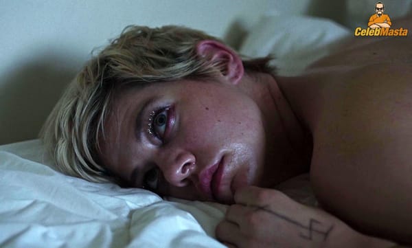 Hot Analeigh Tipton Pussy and Hard Nipples photo 2