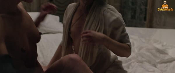 Bikini Body of Analeigh Tipton With Side Boobs Caught by Paparazzi photo 46