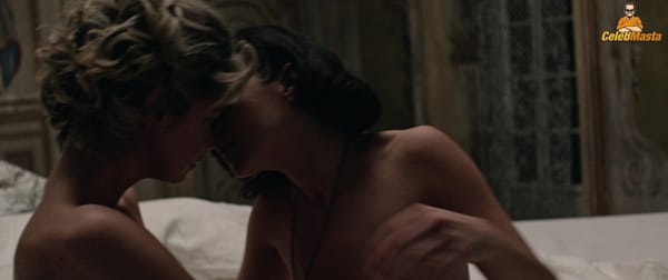 Bikini Body of Analeigh Tipton With Side Boobs Caught by Paparazzi photo 49