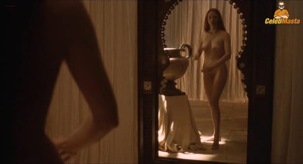 Tilda Swinton Topless Photos photo 20