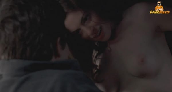 Up-Skirt Anne Hathaway and Side Boobs Photos photo 7