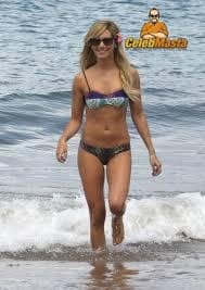 Hot Ashley Tisdale Pussy Pic Surfaced photo 9