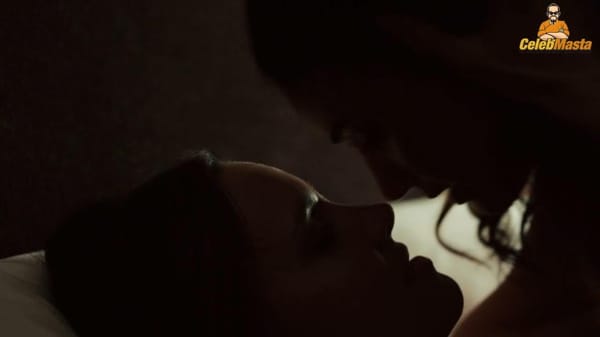 Hot Emmanuelle Chriqui Nipples & Pussy Photos photo 9