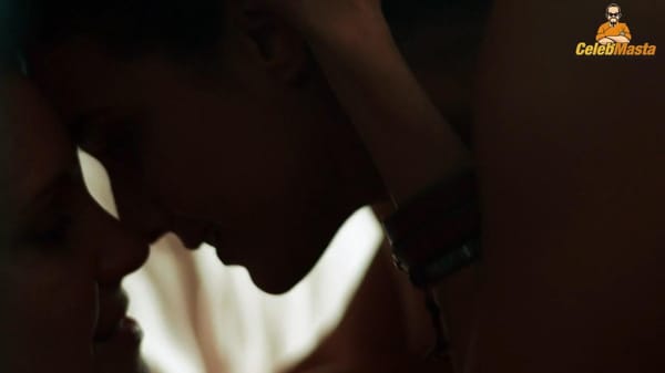 Hot Emmanuelle Chriqui Nipples & Pussy Photos photo 11