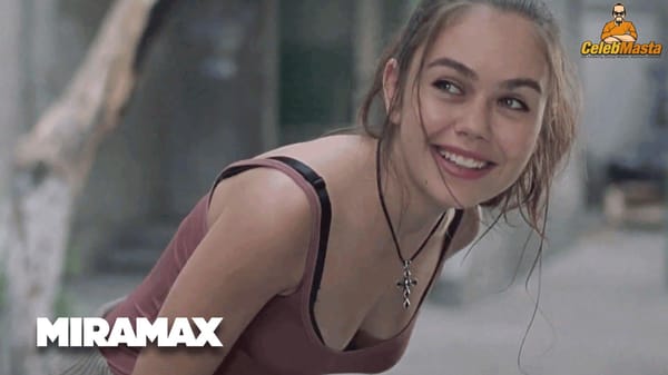 Hot Images of Alexis Dziena photo 12