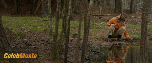 Photo Gallery: Betty Gilpin in The Hunt photo 22