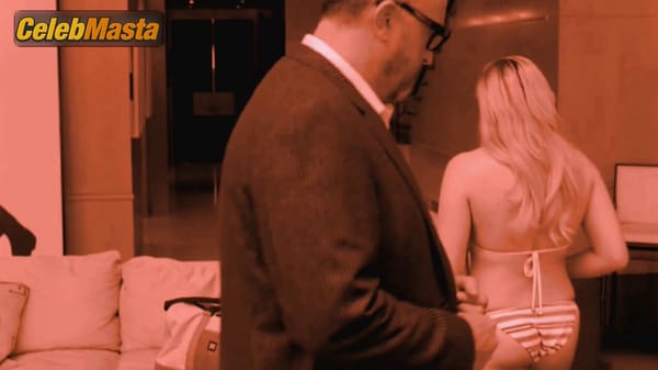 Chloe Grace Moretz Photos from I Love You, Daddy photo 11