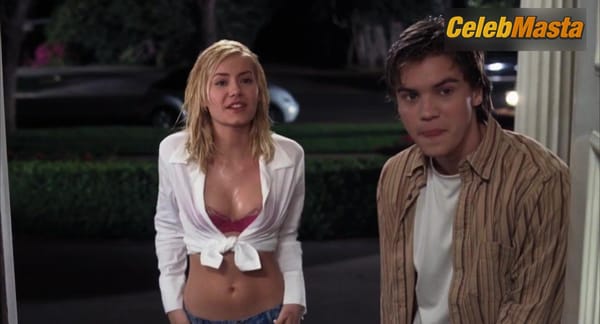 Elisha Cuthbert Photo Collection from The Girl Next Door photo 8