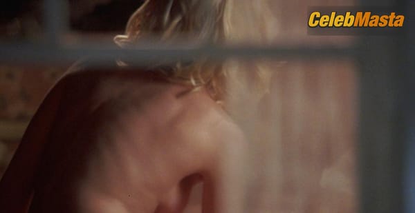 Elisha Cuthbert Photo Collection from The Girl Next Door photo 51