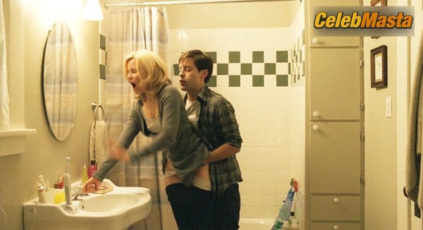 Photo Gallery: Elizabeth Banks in The Details photo 5