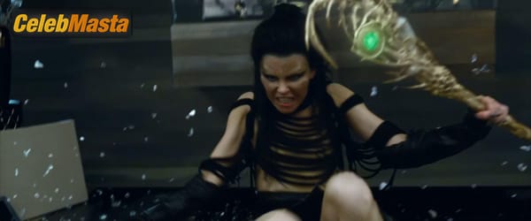 Elizabeth Banks Scene Photos Gallery from Power Rangers photo 4