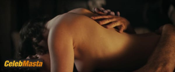 Emilia Clarke Photos from Voice From The Stone photo 17