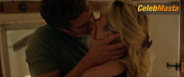 Florence Pugh Photos from We Live In Time photo 41