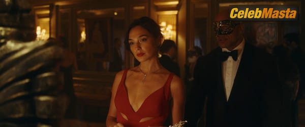 Gal Gadot Photo Set from Red Notice photo 1