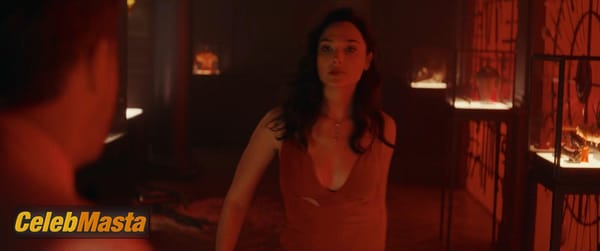 Gal Gadot Photo Set from Red Notice photo 11