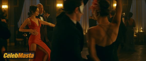 Gal Gadot Photo Set from Red Notice photo 20