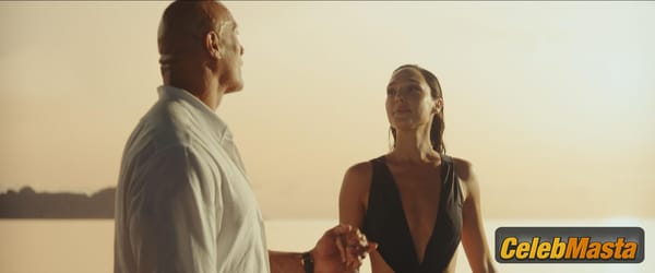 Gal Gadot Photo Set from Red Notice photo 21