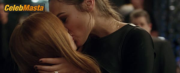 Gal Gadot Scene Photos Gallery from Keeping Up With The Joneses photo 2
