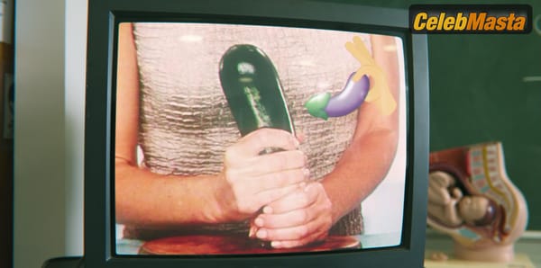 Gillian Anderson Photo Gallery from Sex Education photo 1