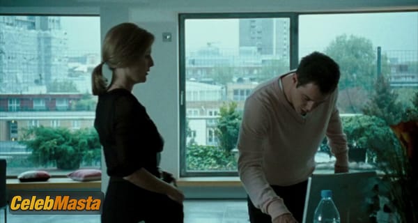 Photo Gallery: Gillian Anderson in Closure photo 29