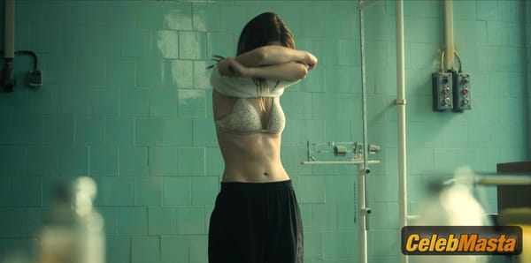 Grace Van Patten Scene Photos Gallery from The Twisted Tale Of Amanda Knox photo 10