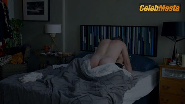 Gillian Jacobs Scene Photos Gallery from Love photo 2