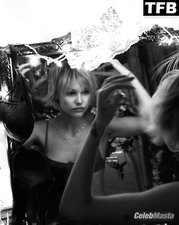Grace Vanderwaal Gallery: Social Media Photos Collection photo 1