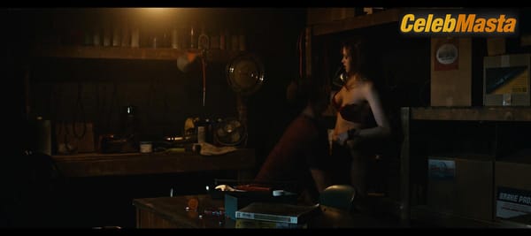 India Eisley Photo Gallery from American Outlaws photo 9