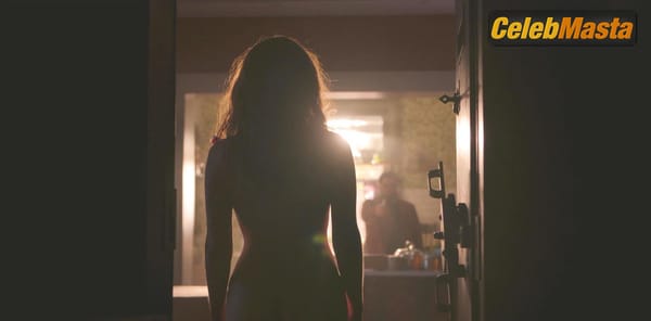 Isla Fisher Photo Collection from Wolf Like Me photo 12