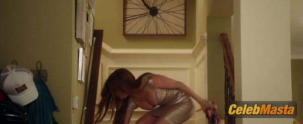 Isla Fisher Photos from Keeping Up With The Joneses photo 6