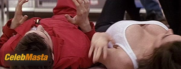 Photo Gallery: Jennifer Connelly in Career Opportunities photo 18