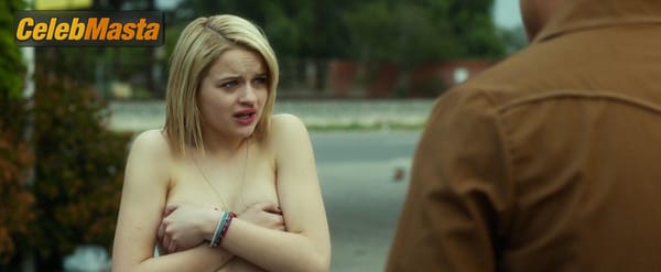Photo Gallery: Joey King in Smartass photo 7